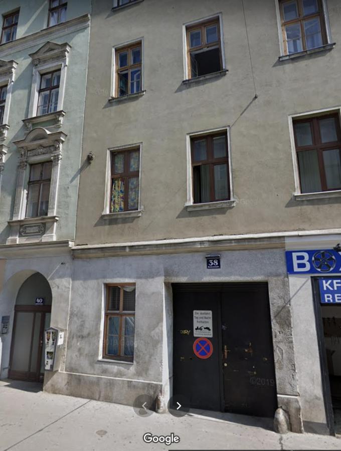 Comfy 2Br- Apartment Near Wiener Stadthalle المظهر الخارجي الصورة